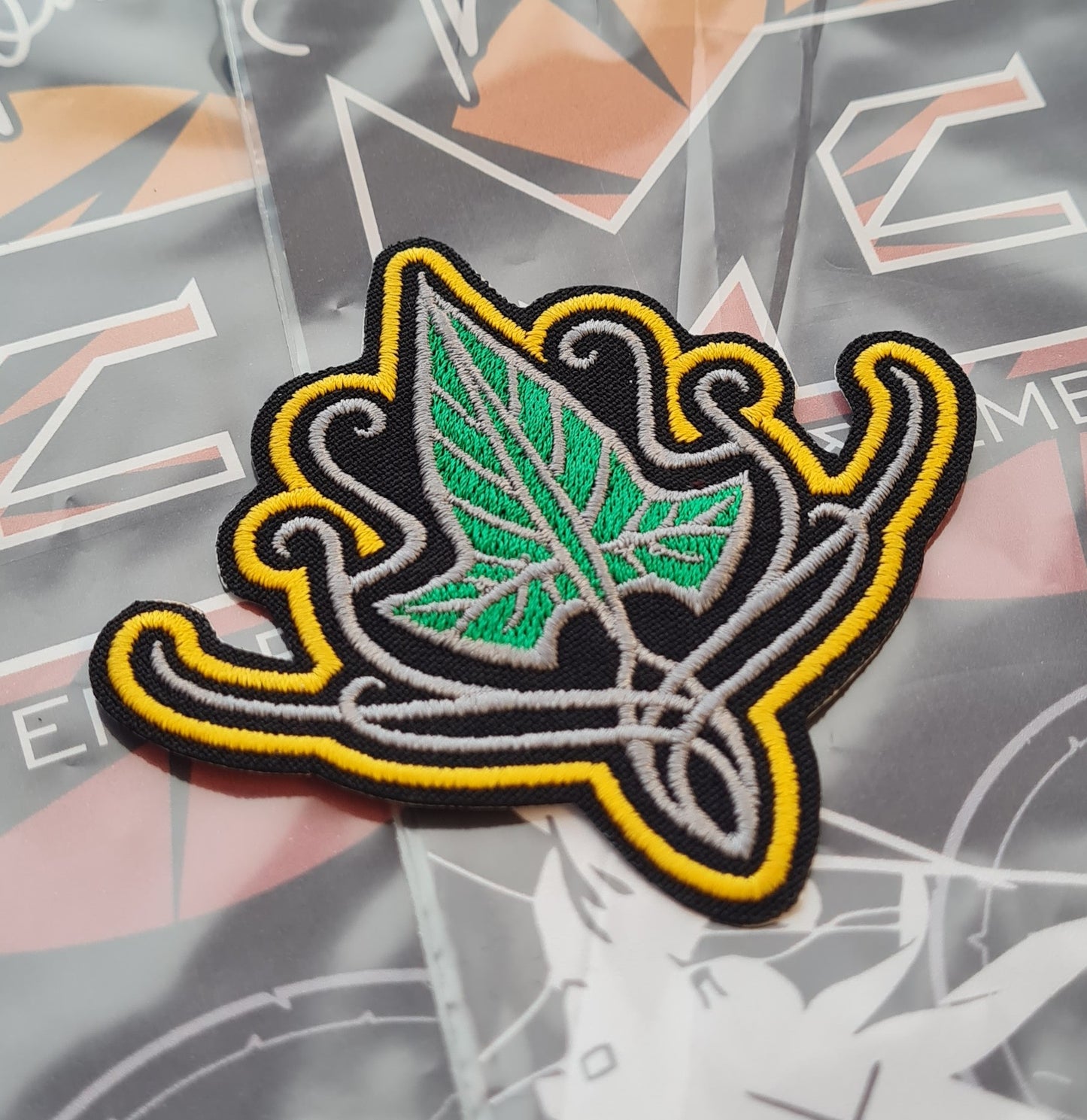 Leaf of Lórien Embroidery Patch – Iron-On Heat Seal | Lord of the Rings Elven Crest with Detailed Stitching